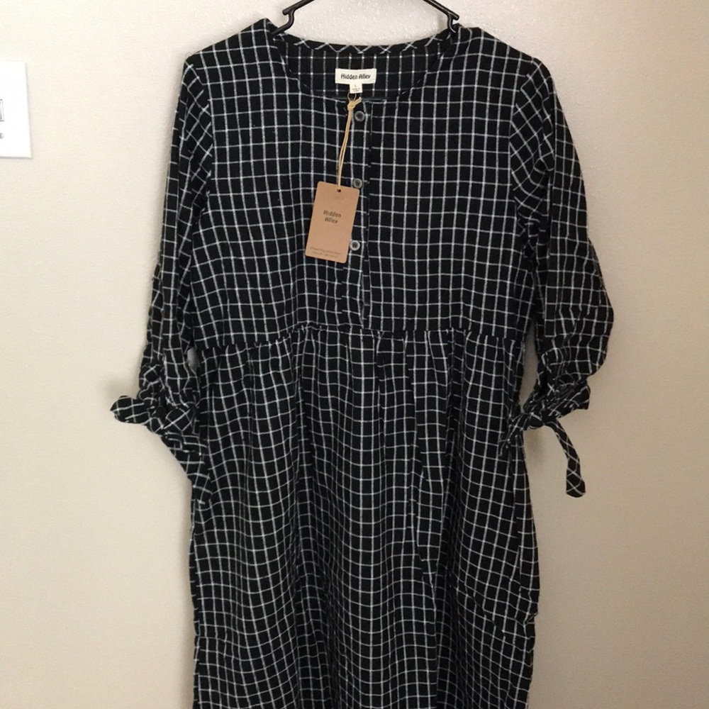 Hidden Alley Dress